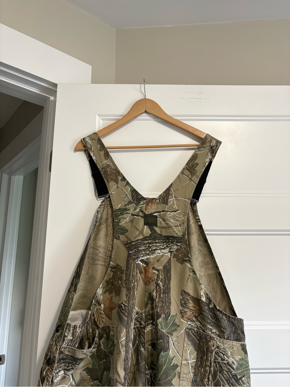 Liberty Camo Coveralls Sz 46 - Picture 9 of 15